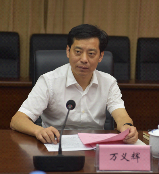 市政公用集團(tuán)黨委副書記、總經(jīng)理萬義輝調(diào)研江西長運(yùn)