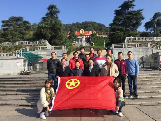 江西長運籃球隊參加團(tuán)委活動