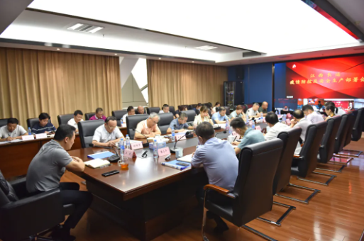 王曉對公司安全穩(wěn)定及疫情防控工作進(jìn)行再布署、再強(qiáng)調(diào)