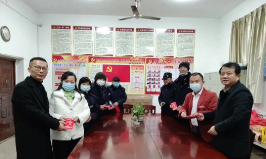 江西長運(yùn)多家子公司開展慰問困難職工活動(dòng)(二)