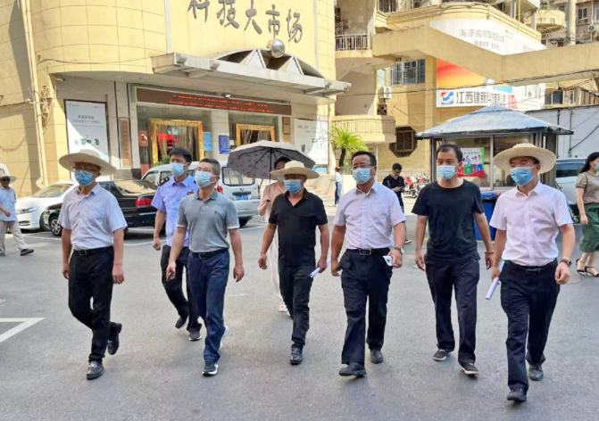 南昌交通集團黨委委員、副總經(jīng)理沈崗一行督導長運物業(yè)文明城市創(chuàng)建工作