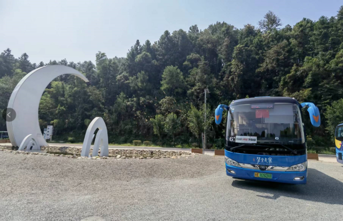 看過(guò)來(lái)，婺源公交旅游專線延伸至月亮灣景區(qū)啦！