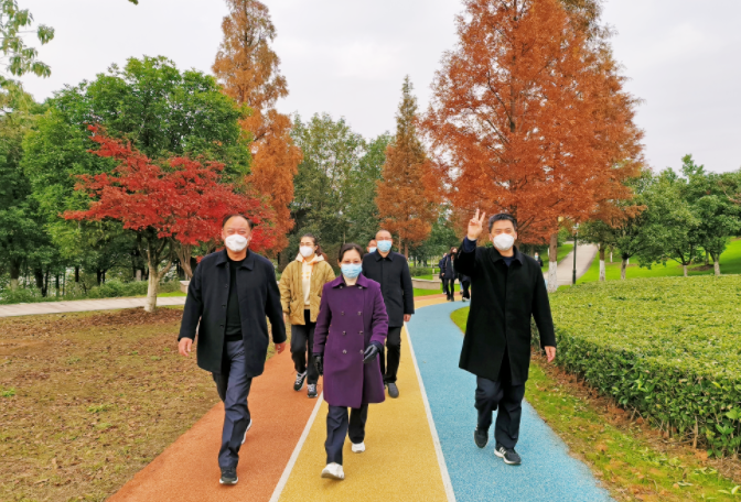 鷹潭長(zhǎng)運(yùn)、鷹潭公交工會(huì)組織開展健步走活動(dòng) 肖良芝參加