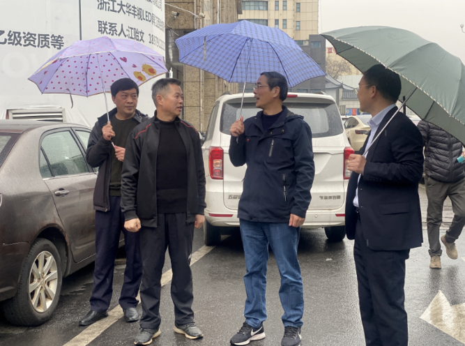南昌紀檢派駐組檢查長運物業(yè)、都市城際公交“兩會”期間安全生產(chǎn)、值班值守工作