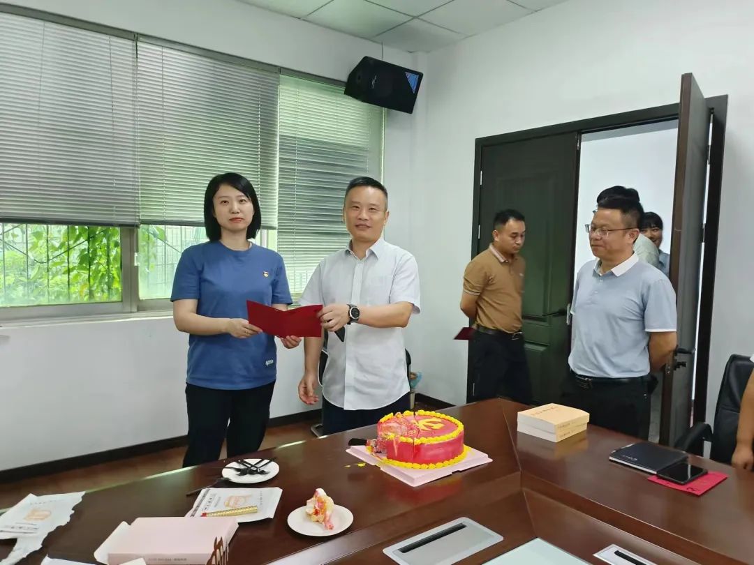 景德鎮(zhèn)長運:機關(guān)支部開展主題黨日活動