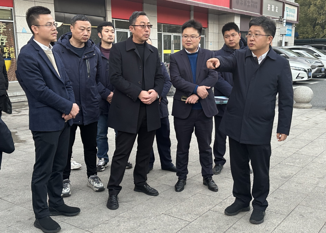 都市城際公交:汪眾華一行督導徐坊客運站“三站一場”環(huán)境整治工作
