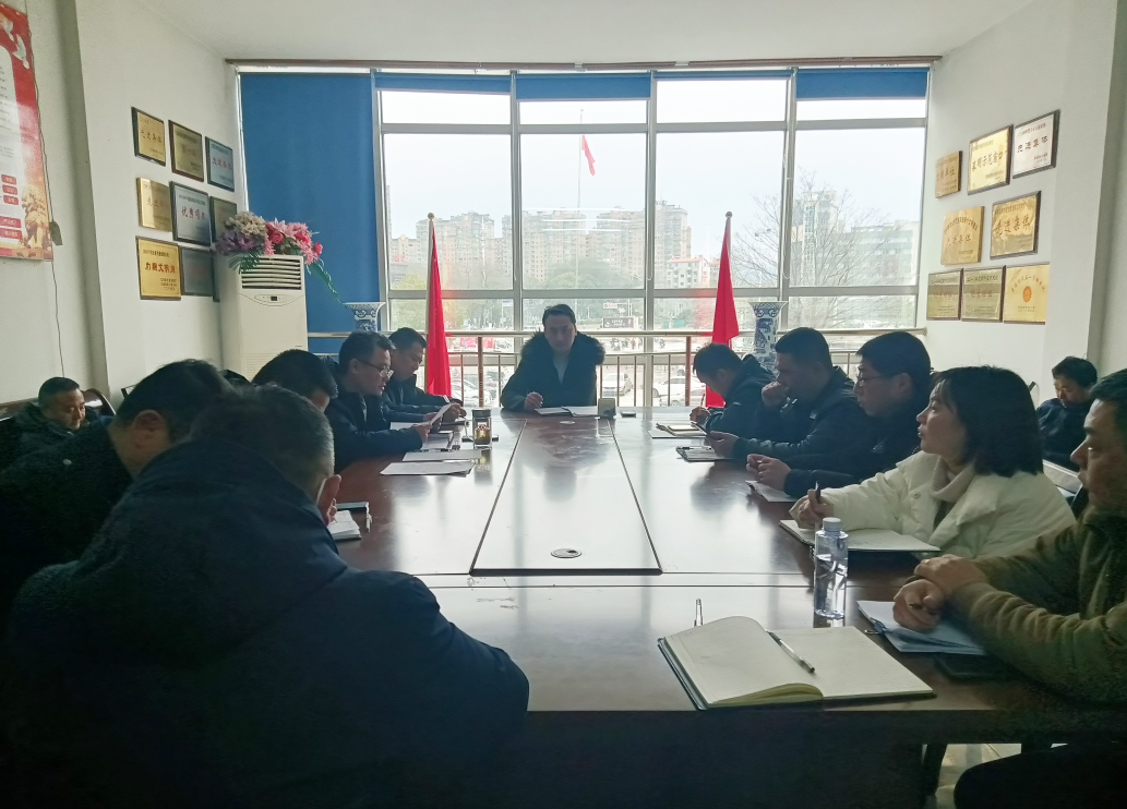 景德鎮(zhèn)長運:召開2月份安全機務(wù)例會