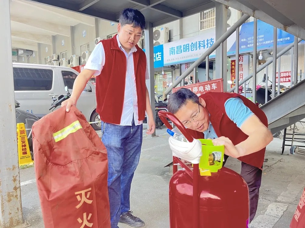 長(zhǎng)運(yùn)物業(yè):開(kāi)展“五一”節(jié)前大排查 把好消防“安全關(guān)”